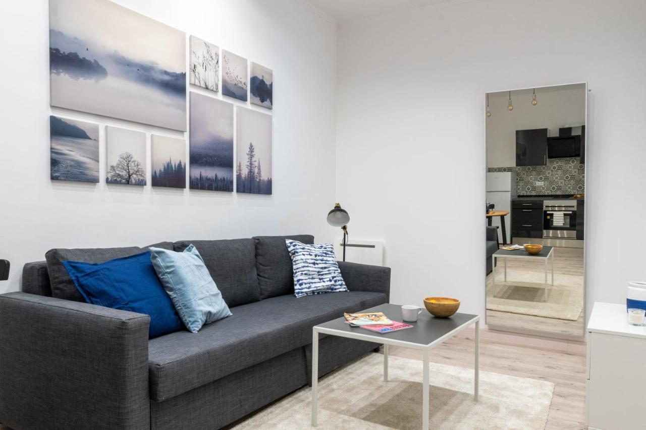 Cozy Studio Apartment 5 Min From Camp Nou Barcellona Esterno foto