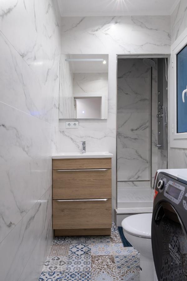 Cozy Studio Apartment 5 Min From Camp Nou Barcellona Esterno foto