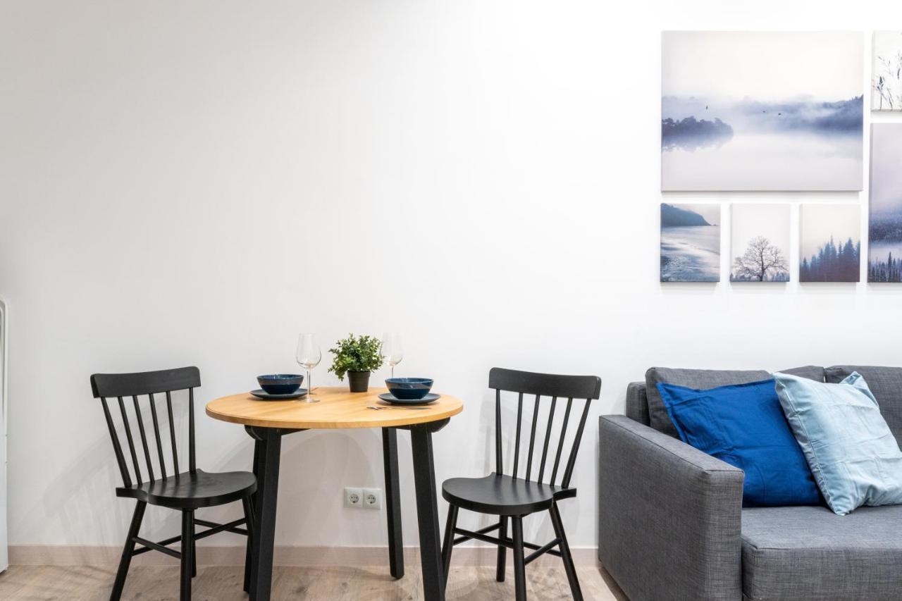 Cozy Studio Apartment 5 Min From Camp Nou Barcellona Esterno foto