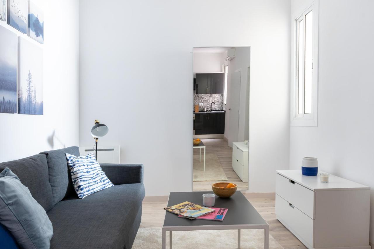 Cozy Studio Apartment 5 Min From Camp Nou Barcellona Esterno foto